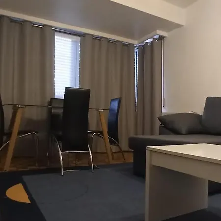 Piso Eugenio Fadrique 비고